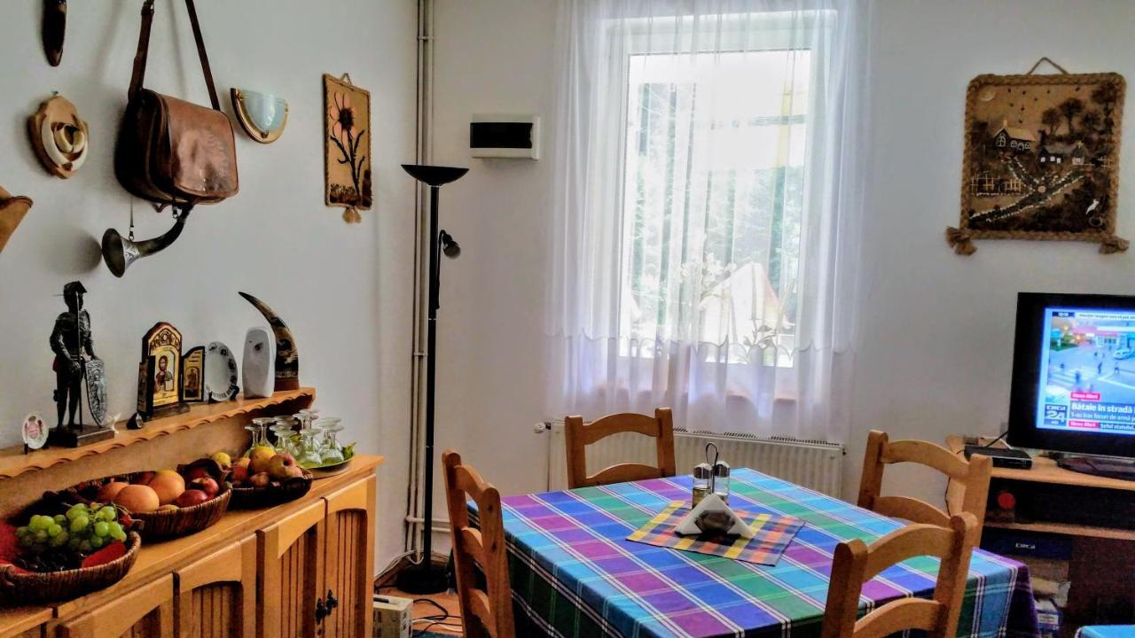 Вілла Casa Miorita Cumpana  Екстер'єр фото